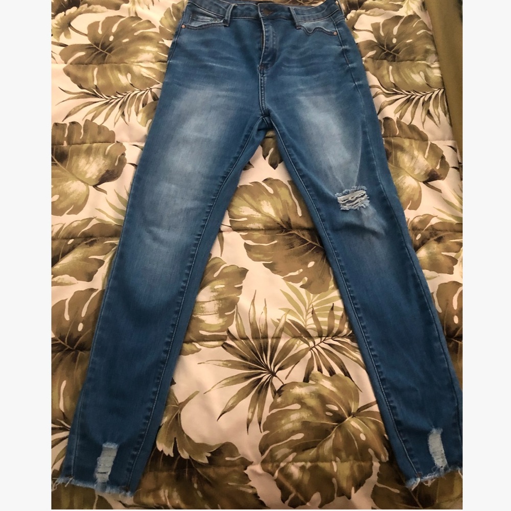Medium wash Fashion nova Jeans